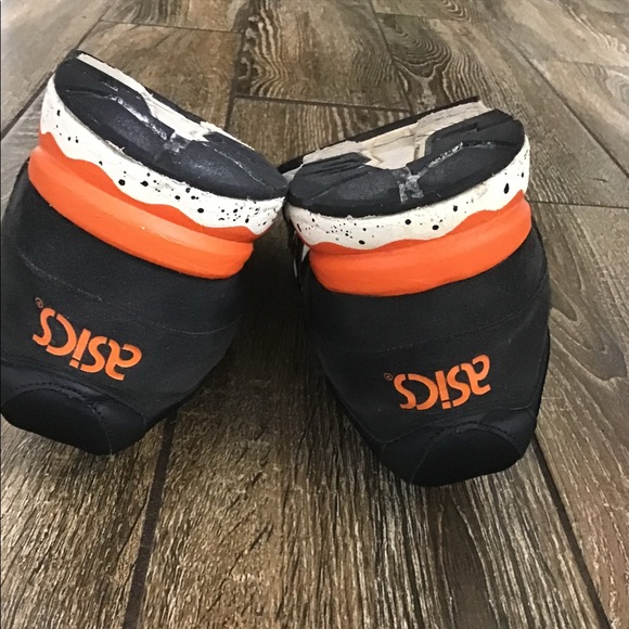 Asics - Picture 4 of 5